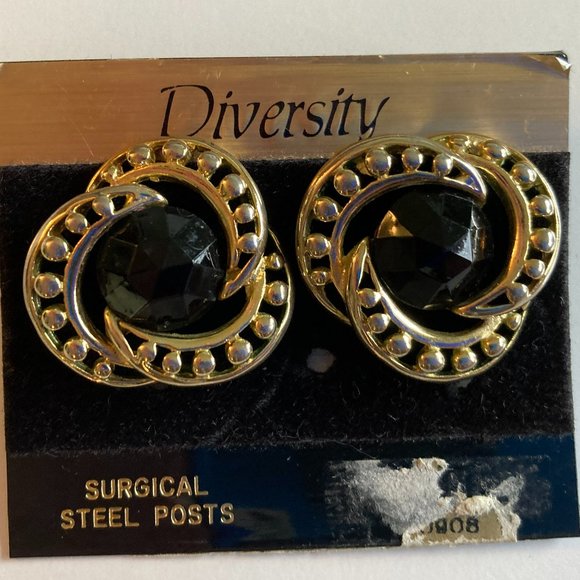 Vintage Black & Gold Post Earrings - Picture 1 of 2